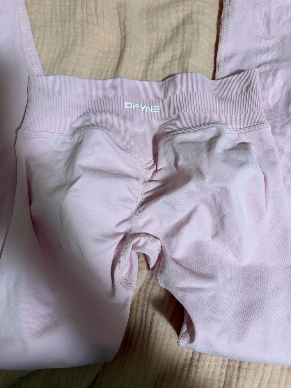 DFYNE Women's High-Waist Pink Leggings